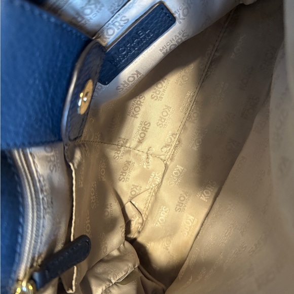 COPY - Royal Blue Micheal Kors Leather Handbag - Picture 8 of 14